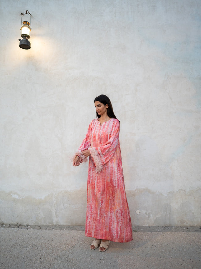 Between Sun and Moon